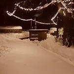 Semesterbostad U Franze *